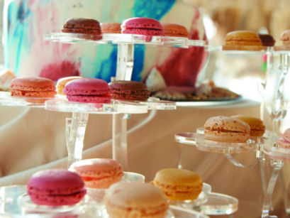 Aruba destination wedding - dessert table