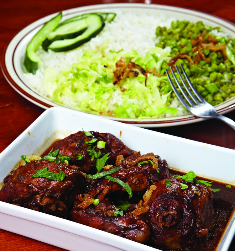 Surinamese food from Yanti Cafe in Aruba