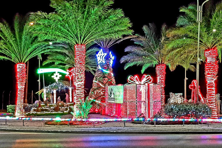 Christmas in Aruba - Lighting Up the Streets | When in Aruba